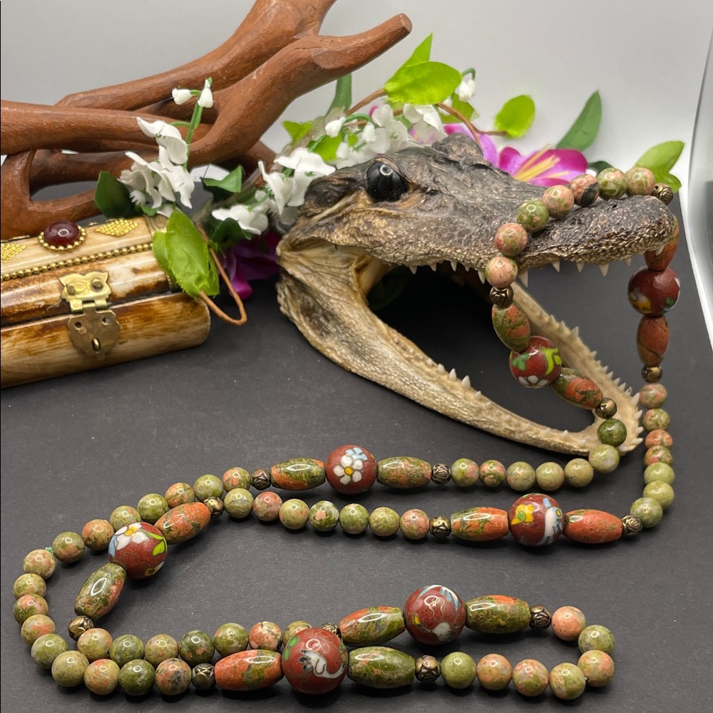 Cloisonné and Unakite stone necklace B40